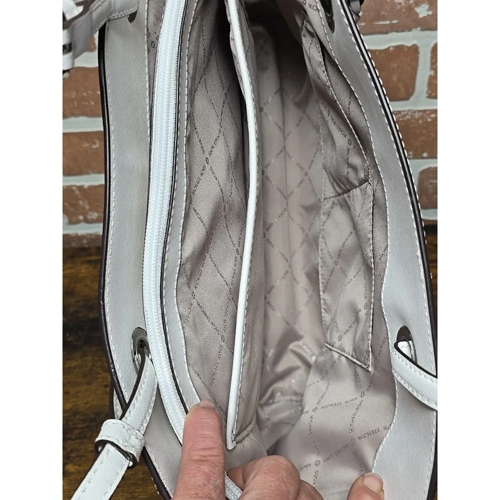 Michael Kors Walsh Tote‎ Bag White Hand Bag Purse Travel Bag
